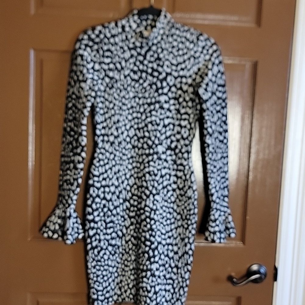 Michael Kors-Shimmery blk/gray animal print dress with bell sleeves Size XS.